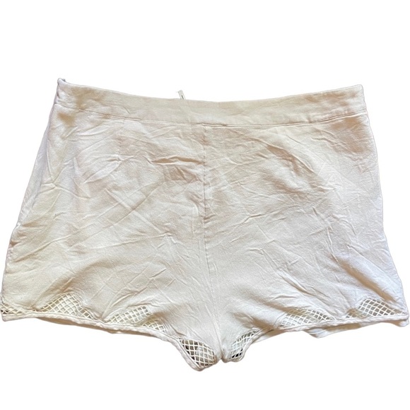 Urban Outfitters Kimchi Blue Cut-Out Mesh Shorts Ivory Size Large Festival Boho - Picture 5 of 14